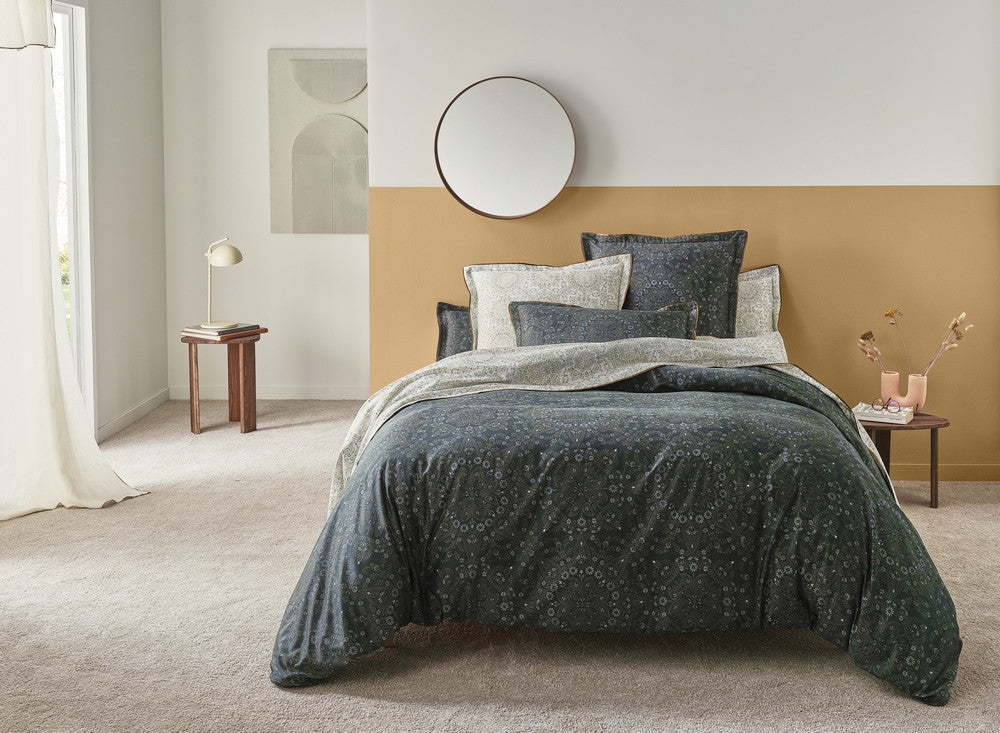 PETRA Housse de couette avec motifs design sur fond moderne